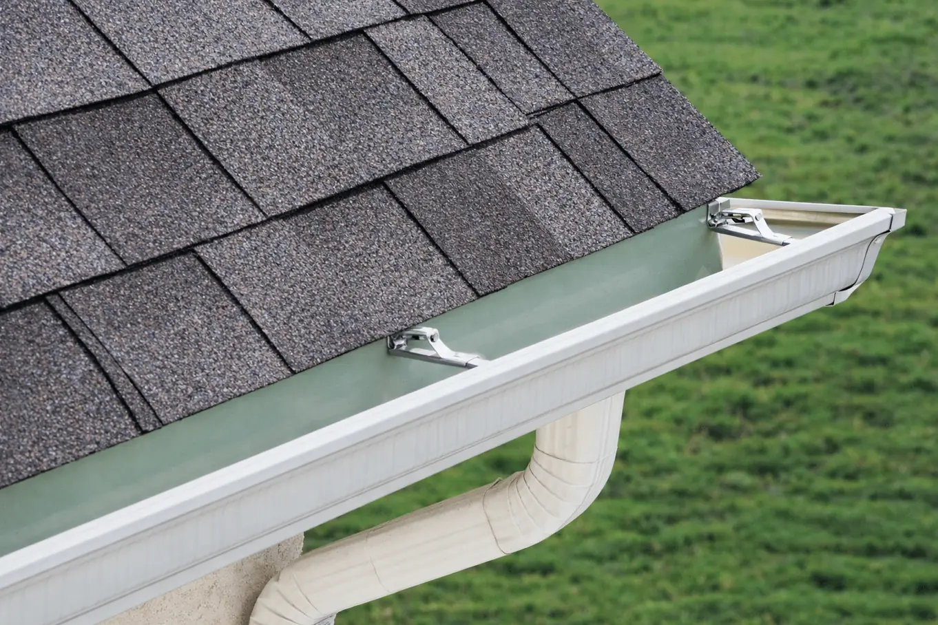 Seamless Gutters Company in Eustis